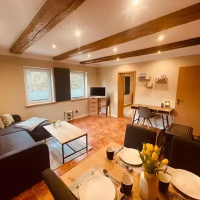 Kleine Wohnung am Bach