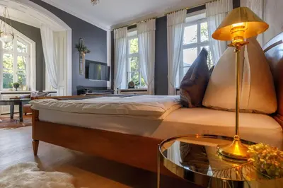 TV/Unterhaltungsangebot in der Unterkunft Villa Ottilienruh - Pfauen-Suite