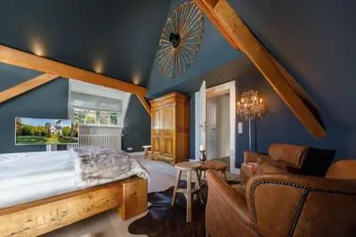 Ein Sitzbereich in der Unterkunft Villa Ottilienruh - Ottilien-Suite
