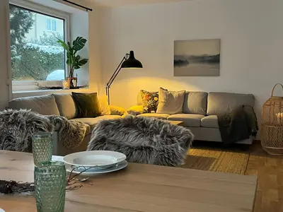 Ein Sitzbereich in der Unterkunft Ferienwohnung Wiesengrund 2