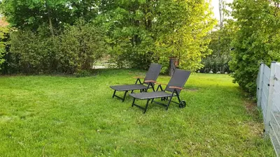 Ein Garten an der Unterkunft Ferienhaus Kröger -kostenloses Wlan-