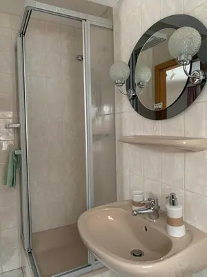 Ein Badezimmer in der Unterkunft Ferienhaus Andrea am Bodetal