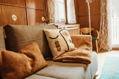Ein Sitzbereich in der Unterkunft Waldchalet Am Steinberg