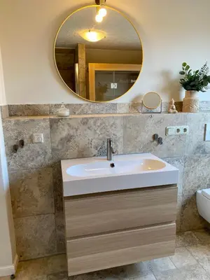 Ein Badezimmer in der Unterkunft Traumhaus Wernigerode mit Sauna und Kamin