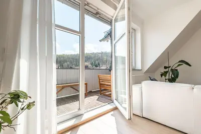 Ein Balkon oder eine Terrasse in der Unterkunft Premium Apartment - Ausblick - Kamin - Balkon - Smart TV - Kaffeevollautomat