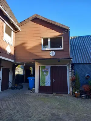 Das Gebäude in dem sich die Ferienwohnung befindet