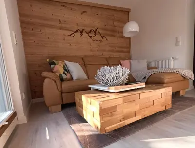 Ein Sitzbereich in der Unterkunft Ferienwohnung Häusli