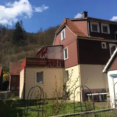 Haus am Fluss mit wunderschöner Dachterrasse mit Flussblick