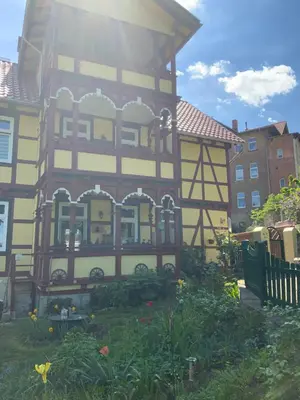 Ein Garten an der Unterkunft Almaresidenz