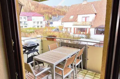 Ein allgemeiner Bergblick oder ein Berglick von der Ferienwohnung aus